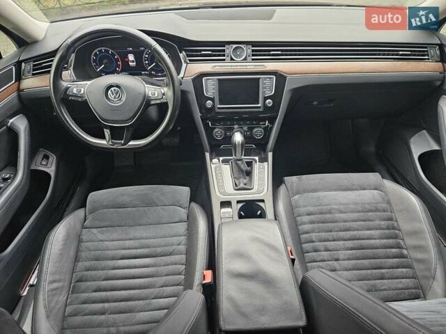 Красный Фольксваген Пассат, объемом двигателя 1.8 л и пробегом 168 тыс. км за 17890 $, фото 34 на Automoto.ua