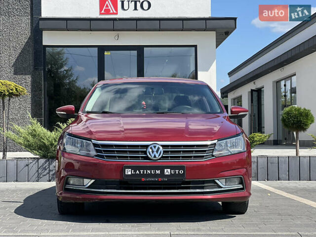 Красный Фольксваген Пассат, объемом двигателя 1.8 л и пробегом 169 тыс. км за 11400 $, фото 1 на Automoto.ua