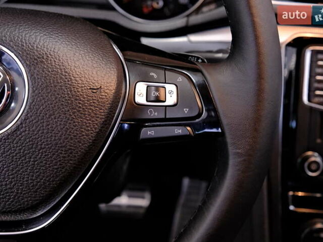 Красный Фольксваген Пассат, объемом двигателя 1.8 л и пробегом 190 тыс. км за 14900 $, фото 21 на Automoto.ua