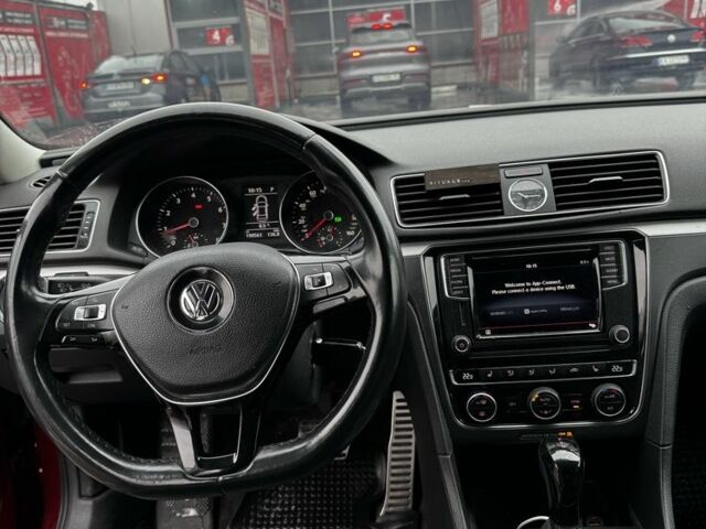 Красный Фольксваген Пассат, объемом двигателя 1.8 л и пробегом 190 тыс. км за 12000 $, фото 8 на Automoto.ua