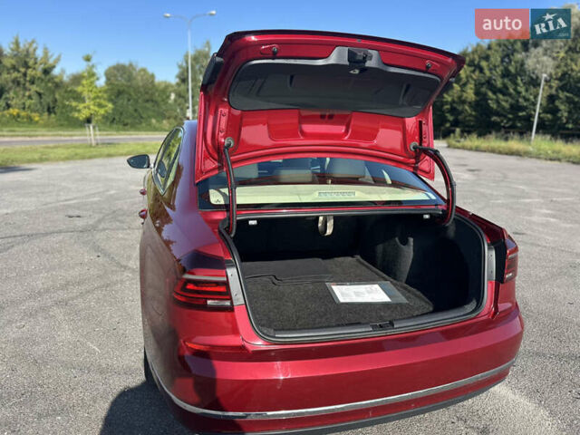 Красный Фольксваген Пассат, объемом двигателя 1.8 л и пробегом 111 тыс. км за 15500 $, фото 14 на Automoto.ua