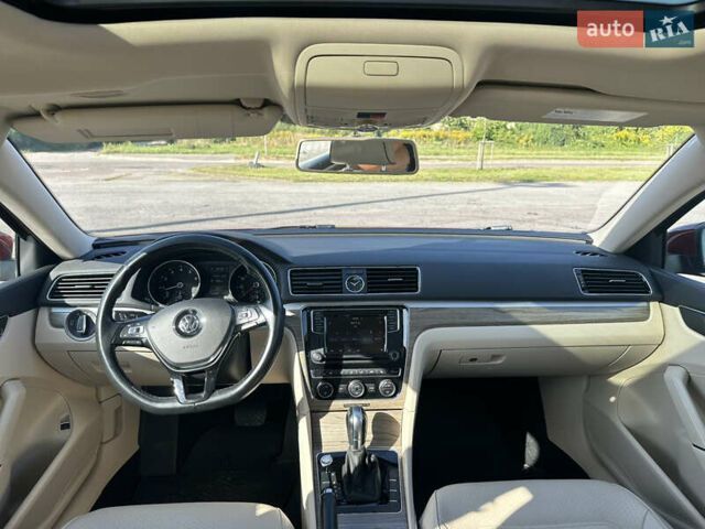 Красный Фольксваген Пассат, объемом двигателя 1.8 л и пробегом 111 тыс. км за 15500 $, фото 20 на Automoto.ua