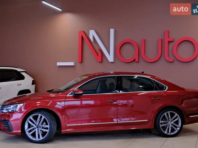 Красный Фольксваген Пассат, объемом двигателя 1.8 л и пробегом 190 тыс. км за 14900 $, фото 13 на Automoto.ua