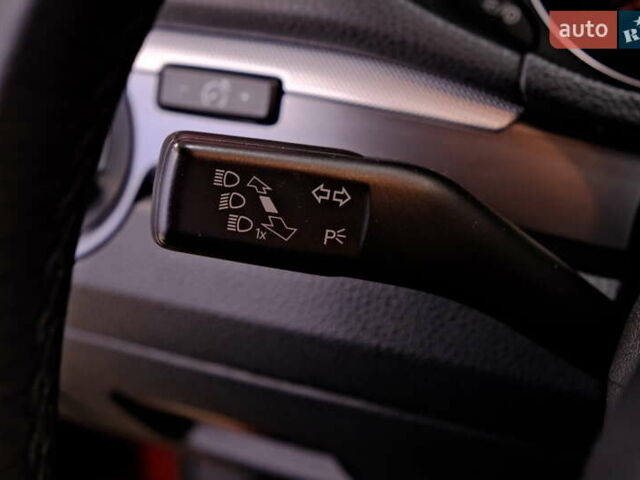 Красный Фольксваген Пассат, объемом двигателя 1.8 л и пробегом 190 тыс. км за 14900 $, фото 25 на Automoto.ua