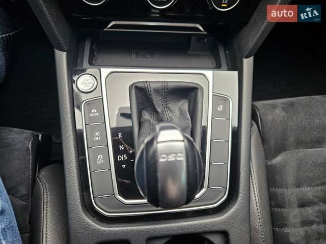 Красный Фольксваген Пассат, объемом двигателя 1.8 л и пробегом 168 тыс. км за 17890 $, фото 41 на Automoto.ua