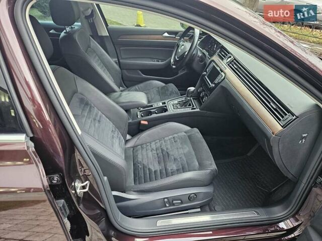 Красный Фольксваген Пассат, объемом двигателя 1.8 л и пробегом 168 тыс. км за 17890 $, фото 31 на Automoto.ua