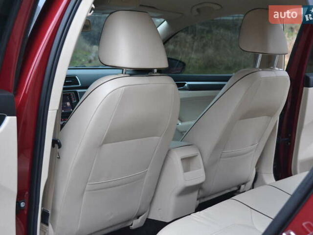 Красный Фольксваген Пассат, объемом двигателя 2 л и пробегом 144 тыс. км за 12999 $, фото 46 на Automoto.ua