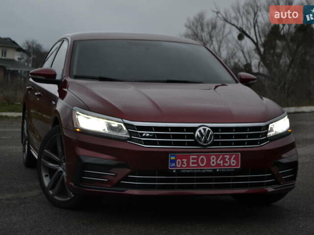 Красный Фольксваген Пассат, объемом двигателя 2 л и пробегом 144 тыс. км за 12999 $, фото 6 на Automoto.ua