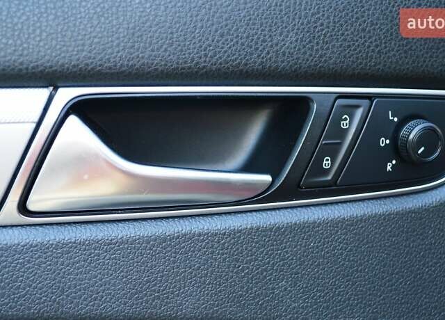 Красный Фольксваген Пассат, объемом двигателя 2 л и пробегом 170 тыс. км за 12900 $, фото 28 на Automoto.ua