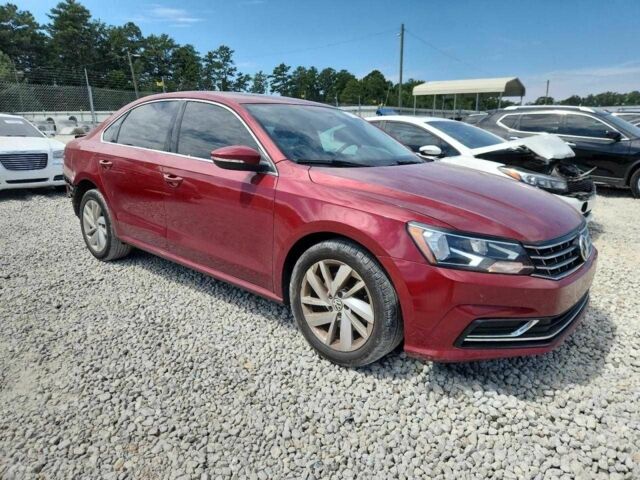 Красный Фольксваген Пассат, объемом двигателя 2 л и пробегом 125 тыс. км за 2000 $, фото 3 на Automoto.ua