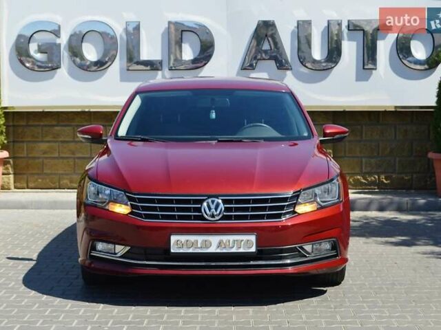 Красный Фольксваген Пассат, объемом двигателя 2 л и пробегом 170 тыс. км за 12900 $, фото 4 на Automoto.ua