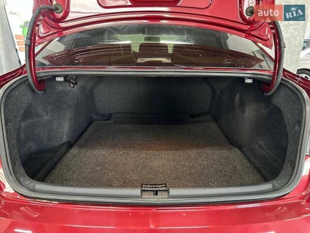 Красный Фольксваген Пассат, объемом двигателя 1.98 л и пробегом 109 тыс. км за 14299 $, фото 21 на Automoto.ua