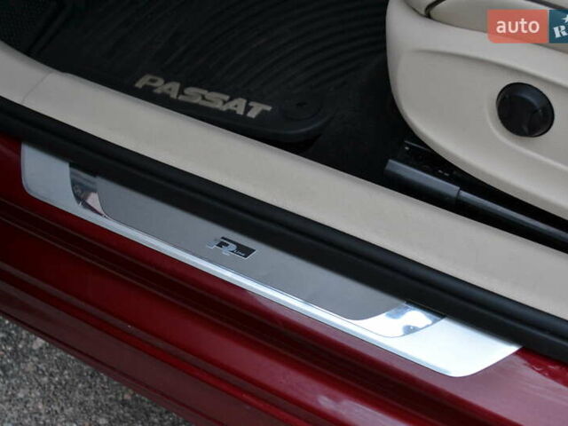 Красный Фольксваген Пассат, объемом двигателя 2 л и пробегом 144 тыс. км за 12999 $, фото 62 на Automoto.ua