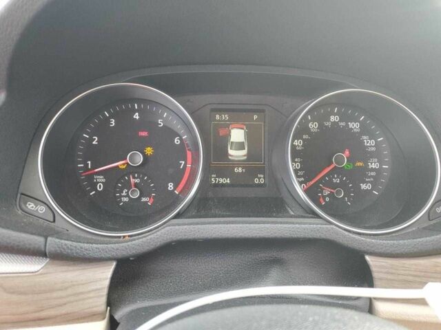 Красный Фольксваген Пассат, объемом двигателя 2 л и пробегом 92 тыс. км за 2100 $, фото 8 на Automoto.ua