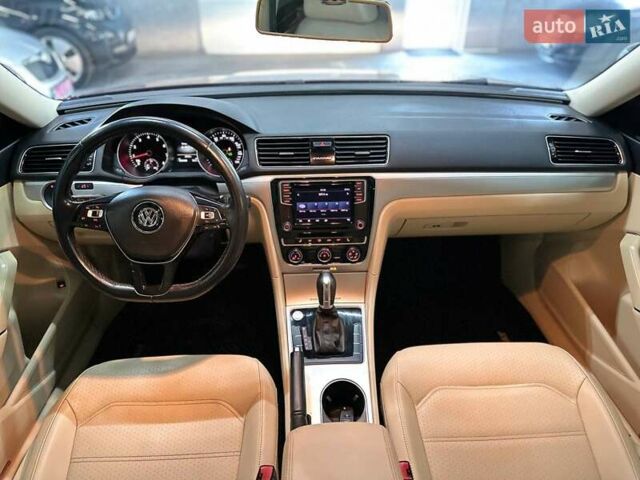 Красный Фольксваген Пассат, объемом двигателя 1.98 л и пробегом 109 тыс. км за 14299 $, фото 16 на Automoto.ua