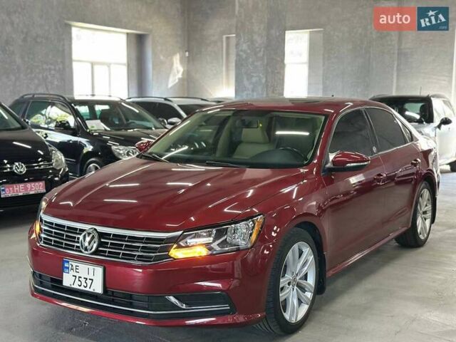Красный Фольксваген Пассат, объемом двигателя 1.98 л и пробегом 109 тыс. км за 14299 $, фото 1 на Automoto.ua