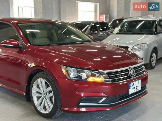 Красный Фольксваген Пассат, объемом двигателя 1.98 л и пробегом 109 тыс. км за 14299 $, фото 8 на Automoto.ua