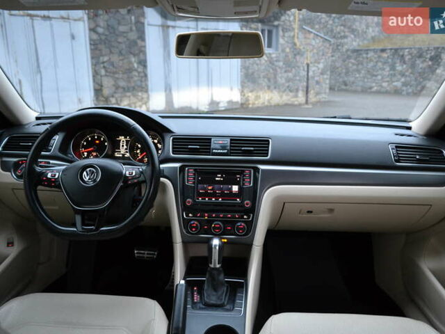 Красный Фольксваген Пассат, объемом двигателя 2 л и пробегом 144 тыс. км за 12999 $, фото 40 на Automoto.ua