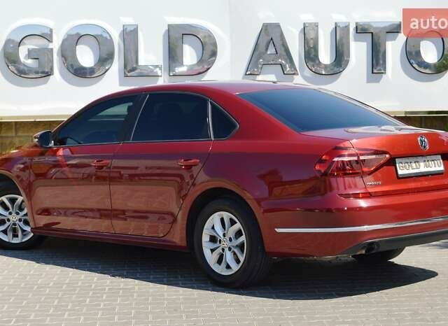 Красный Фольксваген Пассат, объемом двигателя 2 л и пробегом 170 тыс. км за 12900 $, фото 23 на Automoto.ua
