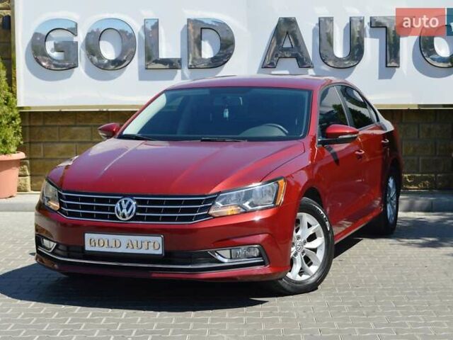 Красный Фольксваген Пассат, объемом двигателя 2 л и пробегом 170 тыс. км за 12900 $, фото 5 на Automoto.ua