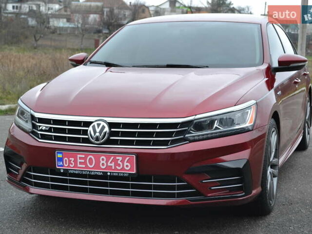Красный Фольксваген Пассат, объемом двигателя 2 л и пробегом 144 тыс. км за 12999 $, фото 8 на Automoto.ua