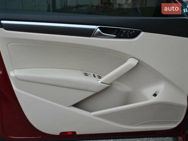 Красный Фольксваген Пассат, объемом двигателя 2 л и пробегом 144 тыс. км за 12999 $, фото 25 на Automoto.ua