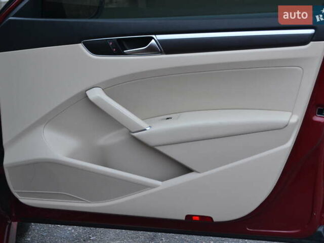 Красный Фольксваген Пассат, объемом двигателя 2 л и пробегом 144 тыс. км за 12999 $, фото 31 на Automoto.ua