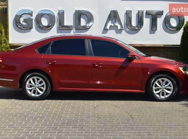 Красный Фольксваген Пассат, объемом двигателя 2 л и пробегом 170 тыс. км за 12900 $, фото 19 на Automoto.ua