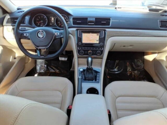 Красный Фольксваген Пассат, объемом двигателя 2 л и пробегом 48 тыс. км за 12100 $, фото 9 на Automoto.ua