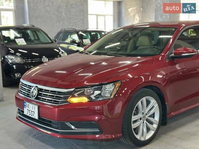 Красный Фольксваген Пассат, объемом двигателя 1.98 л и пробегом 109 тыс. км за 14299 $, фото 2 на Automoto.ua
