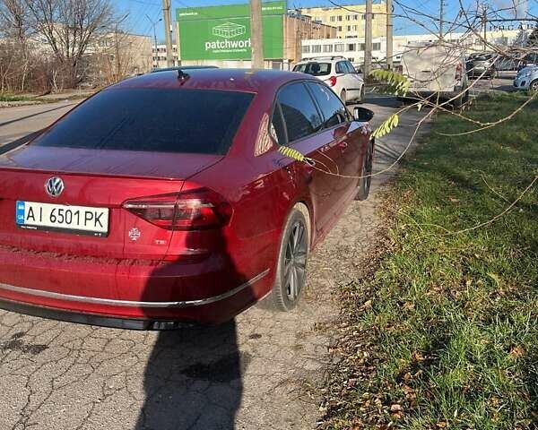 Червоний Фольксваген Пассат, об'ємом двигуна 2 л та пробігом 145 тис. км за 13100 $, фото 5 на Automoto.ua