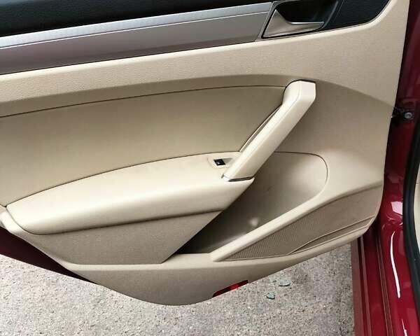 Красный Фольксваген Пассат, объемом двигателя 1.98 л и пробегом 84 тыс. км за 11850 $, фото 14 на Automoto.ua