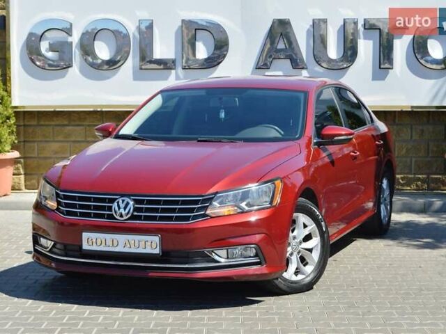 Красный Фольксваген Пассат, объемом двигателя 2 л и пробегом 170 тыс. км за 12900 $, фото 6 на Automoto.ua