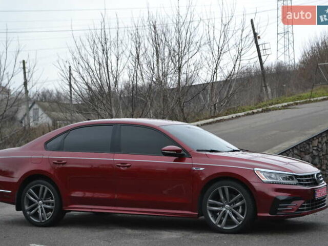 Красный Фольксваген Пассат, объемом двигателя 2 л и пробегом 144 тыс. км за 12999 $, фото 11 на Automoto.ua