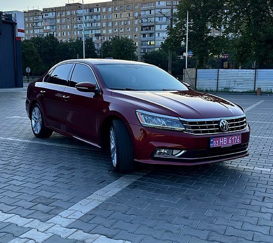 Червоний Фольксваген Пассат, об'ємом двигуна 2 л та пробігом 43 тис. км за 16500 $, фото 2 на Automoto.ua