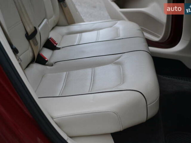 Красный Фольксваген Пассат, объемом двигателя 2 л и пробегом 144 тыс. км за 12999 $, фото 49 на Automoto.ua