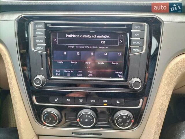 Красный Фольксваген Пассат, объемом двигателя 1.98 л и пробегом 84 тыс. км за 11850 $, фото 18 на Automoto.ua