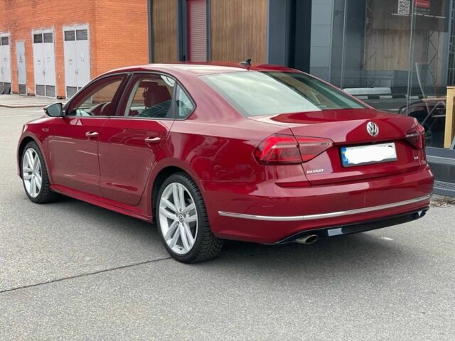 Красный Фольксваген Пассат, объемом двигателя 2 л и пробегом 175 тыс. км за 14500 $, фото 1 на Automoto.ua