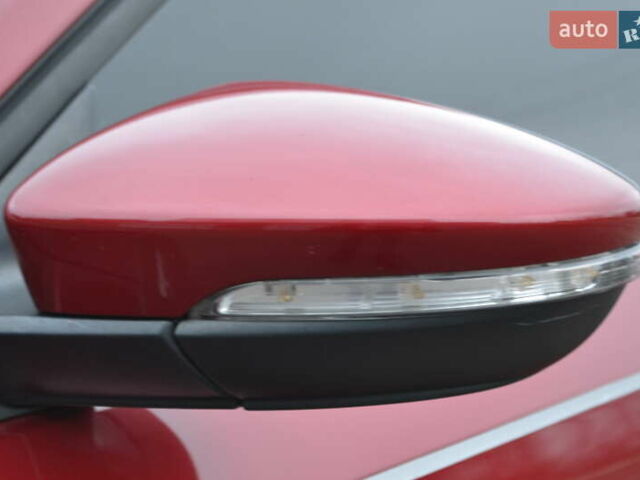 Красный Фольксваген Пассат, объемом двигателя 2 л и пробегом 144 тыс. км за 12999 $, фото 24 на Automoto.ua