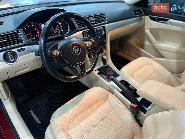 Красный Фольксваген Пассат, объемом двигателя 1.98 л и пробегом 109 тыс. км за 14299 $, фото 11 на Automoto.ua