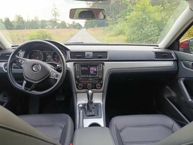 Красный Фольксваген Пассат, объемом двигателя 2 л и пробегом 56 тыс. км за 10250 $, фото 9 на Automoto.ua