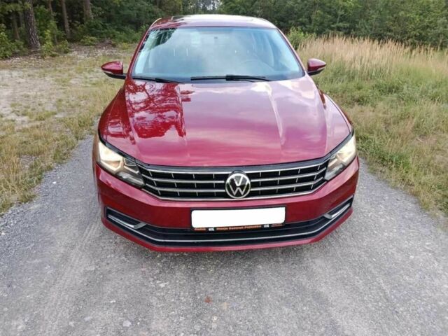 Красный Фольксваген Пассат, объемом двигателя 2 л и пробегом 56 тыс. км за 10250 $, фото 1 на Automoto.ua