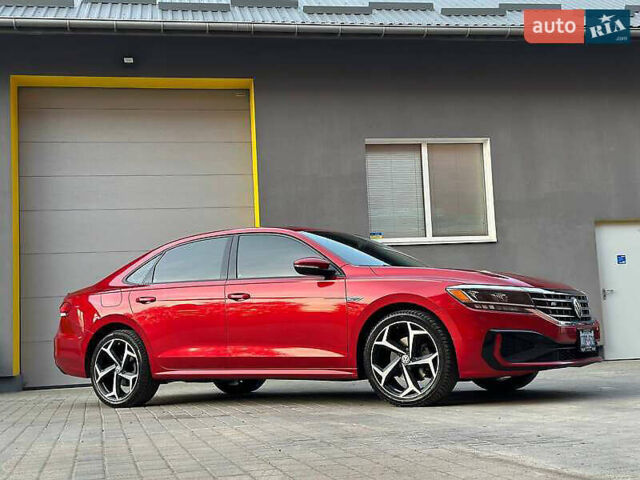 Красный Фольксваген Пассат, объемом двигателя 1.98 л и пробегом 95 тыс. км за 19900 $, фото 5 на Automoto.ua