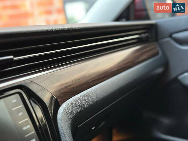 Красный Фольксваген Пассат, объемом двигателя 1.98 л и пробегом 95 тыс. км за 19900 $, фото 16 на Automoto.ua