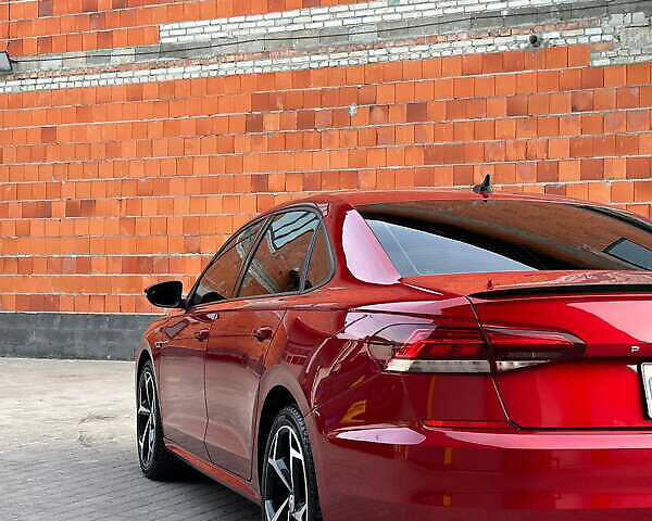 Красный Фольксваген Пассат, объемом двигателя 1.98 л и пробегом 95 тыс. км за 19900 $, фото 3 на Automoto.ua