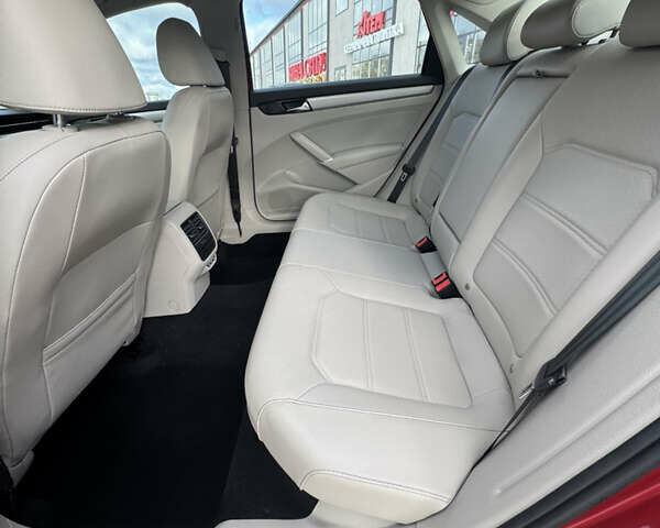 Красный Фольксваген Пассат, объемом двигателя 1.98 л и пробегом 70 тыс. км за 22800 $, фото 15 на Automoto.ua