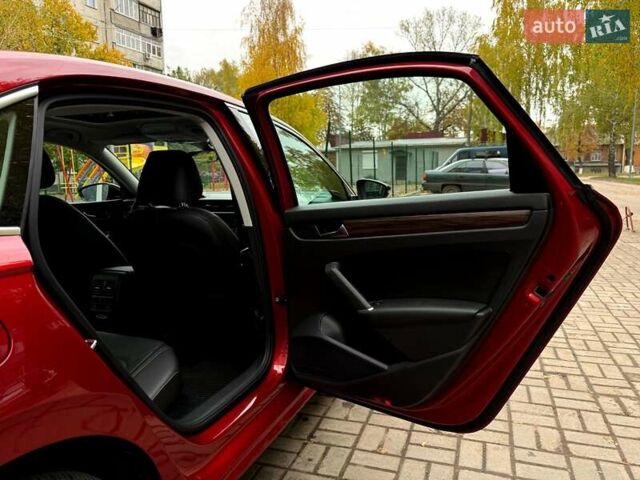 Фольксваген Пассат 2021 у Ромнах на Automoto.ua Червоний Фольксваген Пассат, об'ємом двигуна 1.98 л та пробігом 43 тис. км за 21600 $, фото 12 на Automoto.ua