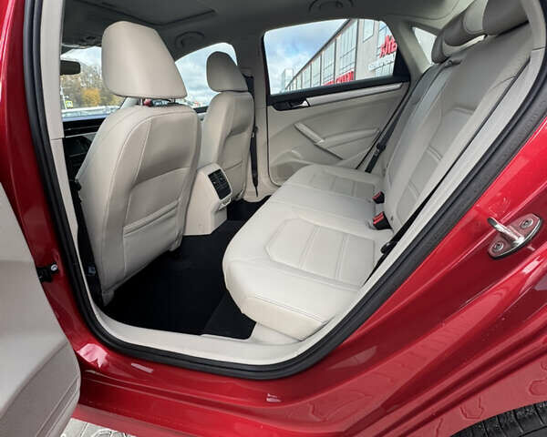 Красный Фольксваген Пассат, объемом двигателя 1.98 л и пробегом 70 тыс. км за 22800 $, фото 13 на Automoto.ua