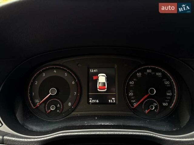 Фольксваген Пассат 2021 у Ромнах на Automoto.ua Червоний Фольксваген Пассат, об'ємом двигуна 1.98 л та пробігом 43 тис. км за 21600 $, фото 34 на Automoto.ua