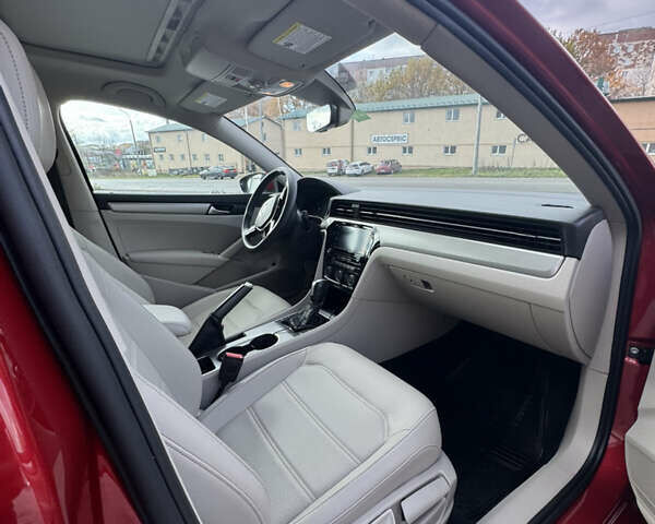 Красный Фольксваген Пассат, объемом двигателя 1.98 л и пробегом 70 тыс. км за 22800 $, фото 17 на Automoto.ua